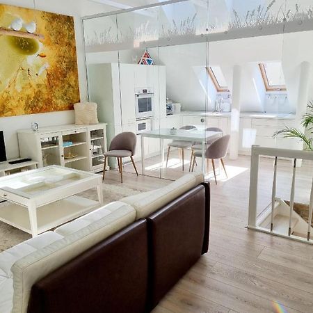 Gallery Balta Apartments Kaunas Kültér fotó